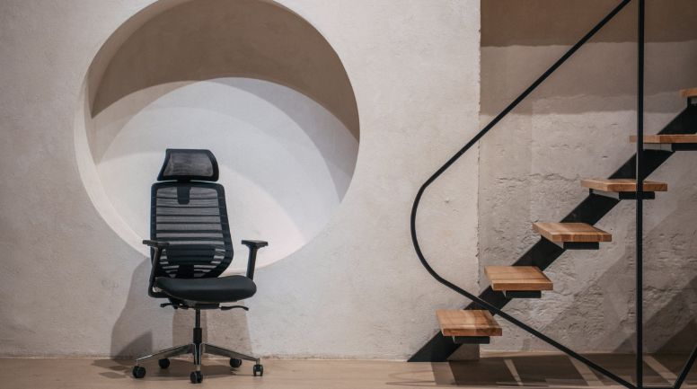 AW_CHAISE ERGONOMIQUE NESTO_Un soutien souple, une assise ventilée.